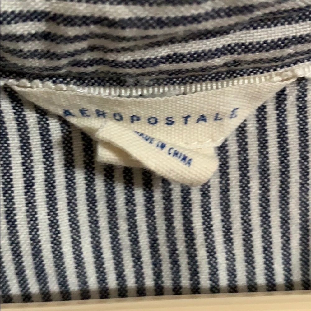 Junior size Aeropostale top - Picture 3 of 4